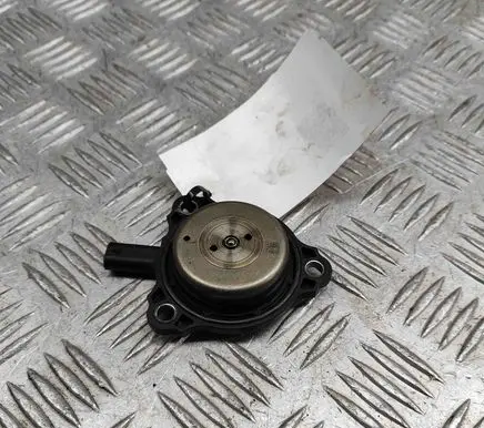 Mercedes-Benz CLS C218 X218 Camshaft pulley/ VANOS A2761560490