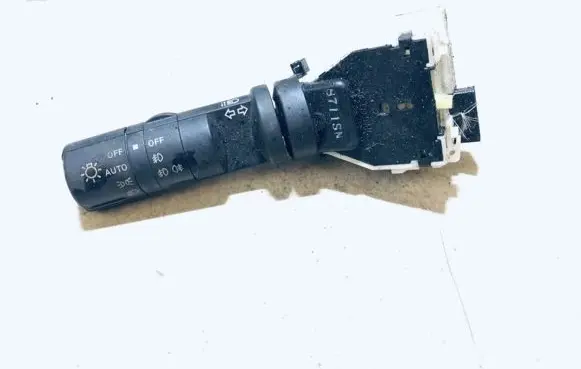 Nissan Qashqai Indicator stalk 14425