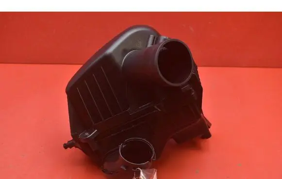 Opel Mokka X Air filter box 13484478