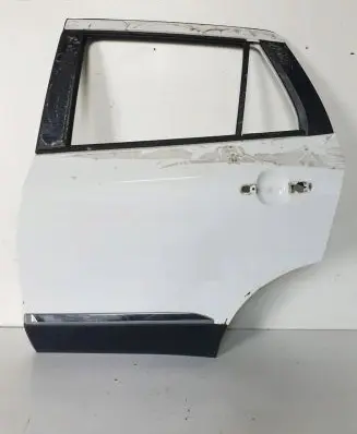Suzuki SX4 S-Cross Rear door