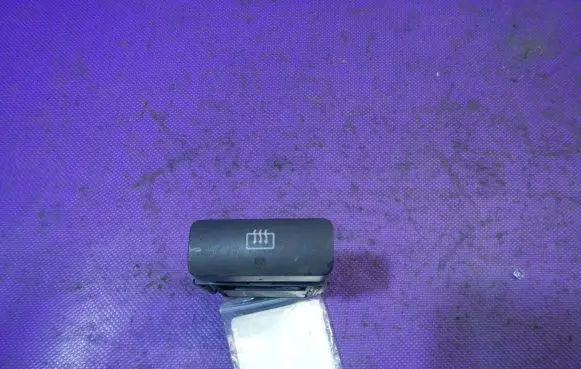 Toyota Corolla E120 E130 Windscreen/window heater switch 15A410