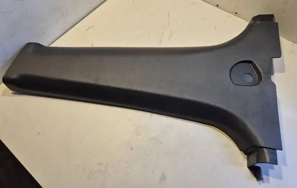 KIA Sportage (B) pillar trim (bottom) 858450Z000