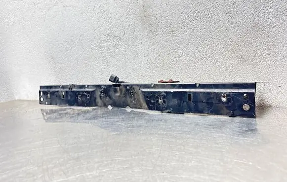 Opel Insignia A Top upper radiator support slam panel 13502340