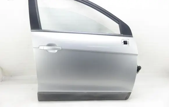 Chevrolet Captiva Front door 