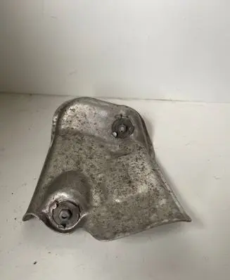 Exhaust heat shield