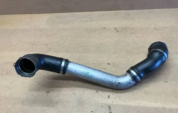BMW 5 E60 E61 Intercooler hose/pipe 7793896