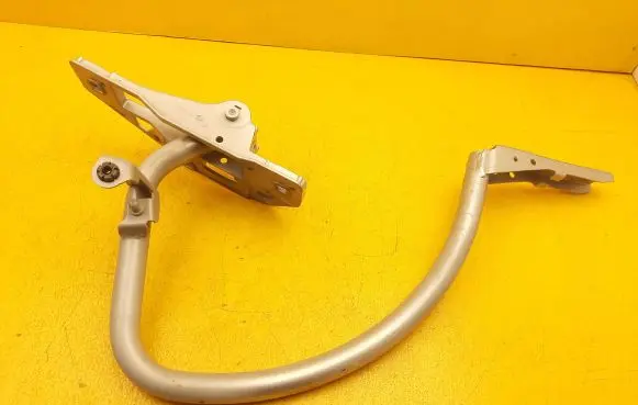 Mercedes-Benz E W214 Tailgate/trunk/boot hinge A2147500100