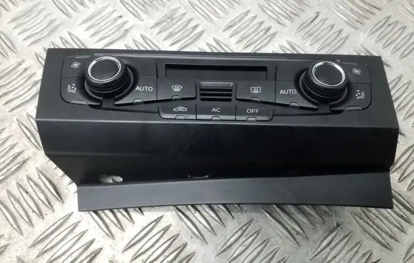 Audi A4 S4 B8 8K Climate control unit 8T2820043S