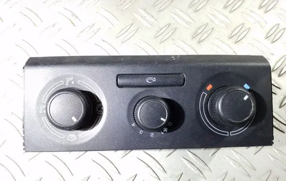 Skoda Fabia Mk2 (5J) Climate control unit 5J0819045 901512740000