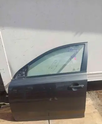 KIA Ceed Front door