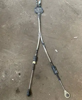 Volvo S60 Gear shift cable linkage
