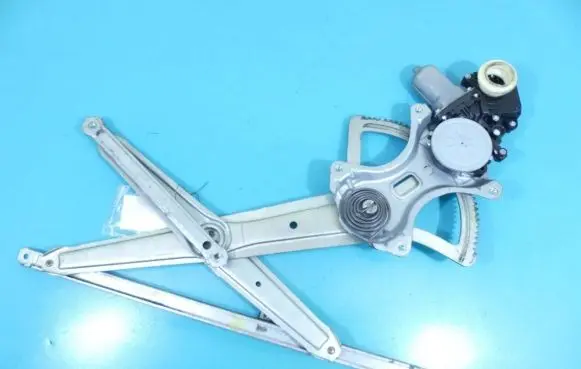 Toyota Sienna XL30 III Front door window regulator with motor 85702-33010 IMPRK1257108