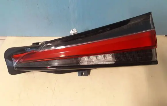 Lexus NX Tailgate rear/tail lights