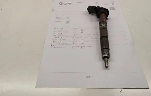 Mercedes-Benz ML W166 Fuel injector 0445116026 A6420701187