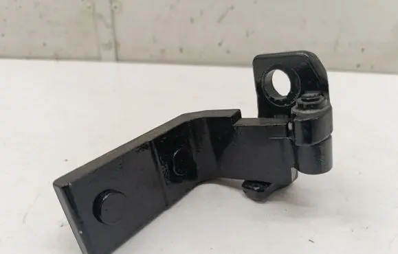 Mercedes-Benz EQE v295 Rear door lower hinge