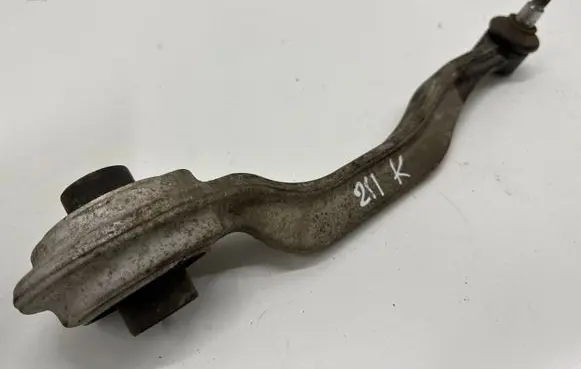 Mercedes-Benz E W211 Front lower control arm/wishbone