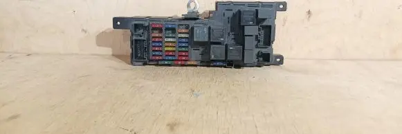 Volvo S60 Fuse module 518787205 8678449DIEP2X 8678449