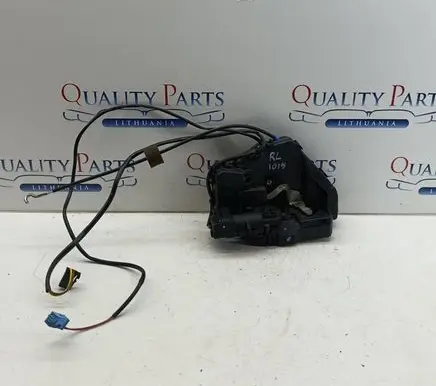 Mercedes-Benz CLS C219 Rear door lock 