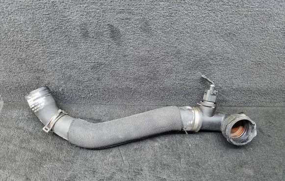 Audi A6 S6 C7 4G Engine coolant pipe/hose 4G0121049L