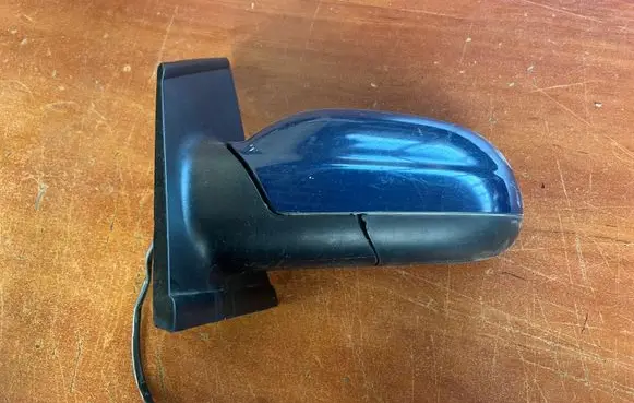 Volkswagen Fox Front door electric wing mirror 5Z0857507