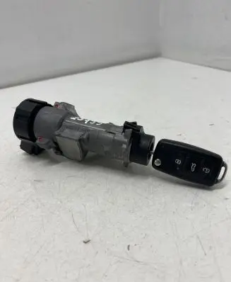 Skoda Fabia Mk2 (5J) Ignition lock 6R0905651D 6R0905865