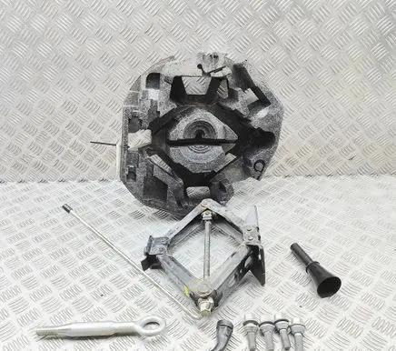 Volvo XC90 Tool set 31445039 31362300
