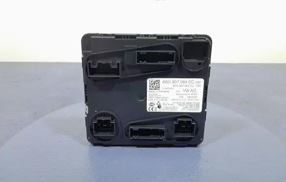 Audi A5 8T 8F Comfort/convenience module 8W0907064EC
