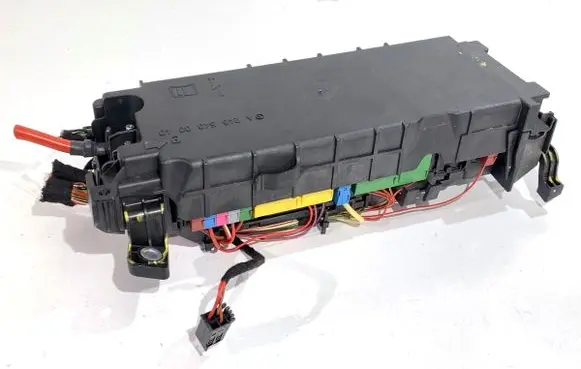 Mercedes-Benz A W176 Fuse box set A2465400040
