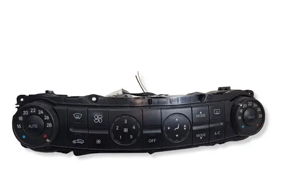 Mercedes-Benz E W211 Climate control unit 2118300390