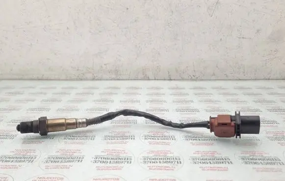 Audi A4 S4 B8 8K Lambda probe sensor 070906262B