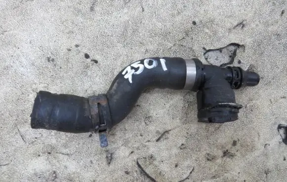 BMW 7 F01 F02 F03 F04 Engine coolant pipe/hose