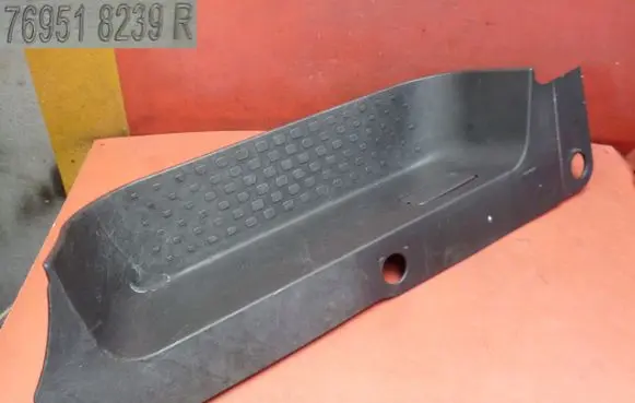 Renault Trafic III (X82) Front sill trim cover 769518239R