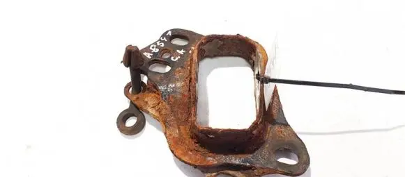 Saab 9-5 Bracket in trunk/boot 