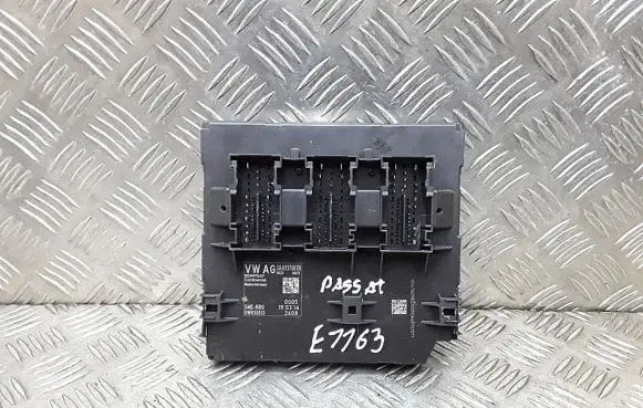 Volkswagen PASSAT B7 Engine control unit/module 3aa937087n