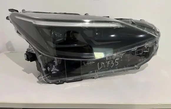 Toyota Yaris Cross Headlight/headlamp KOITO