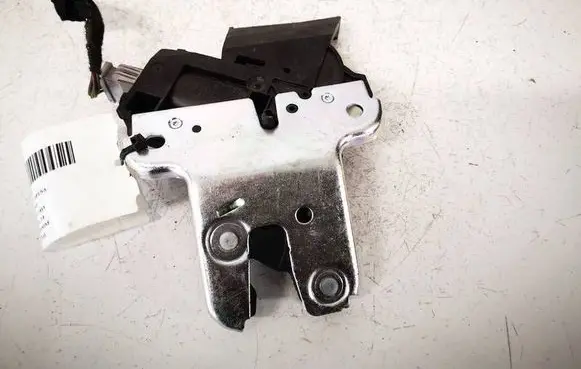 Volkswagen PASSAT B6 Tailgate/trunk/boot lock/catch/latch 4F5827505D