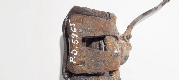 Fiat Idea Front brake caliper