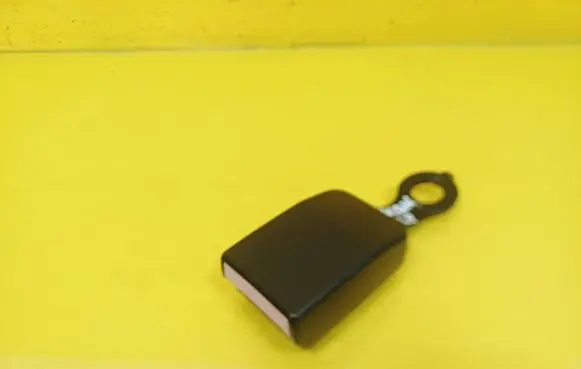 Dacia Logan I Front seatbelt buckle 0865655