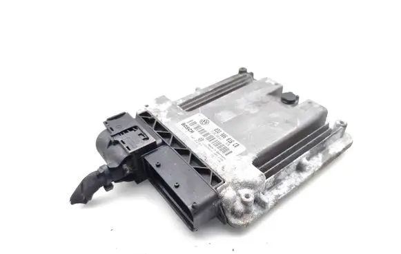 Volkswagen Golf V Engine control unit/module 03G906016CB 0281011900 1039S06216