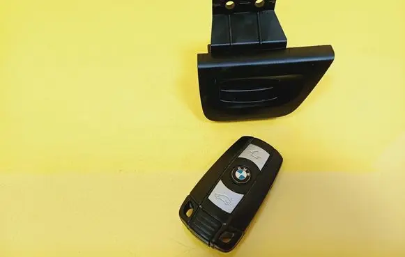 BMW 1 E81 E87 Ignition lock 6954717-06