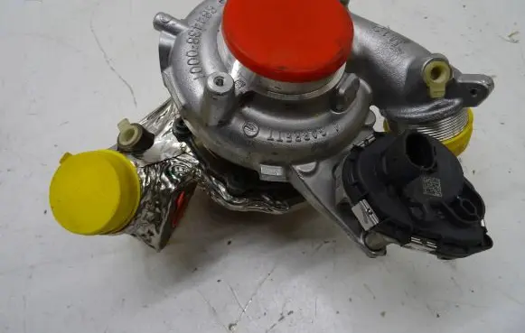 Audi Q5 SQ5 Turbo 059145061AF