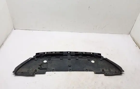 Renault Captur II Engine splash shield/under tray 622352140R