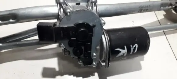 BMW 3 E90 E91 Wiper motor 697826401 6978264-01