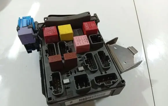 Renault Espace - Grand espace IV Fuse box set 8200368382