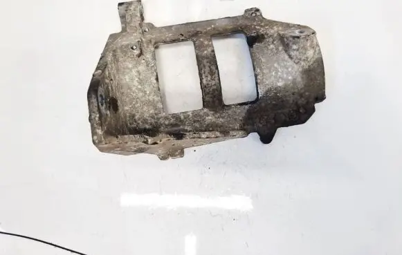 Chrysler 300M Engine mounting bracket 4792291