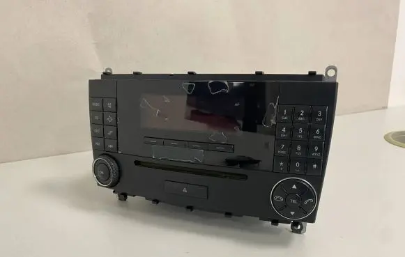 Mercedes-Benz CLK A209 C209 Radio/CD/DVD/GPS head unit A2098206589 MF2740 8751080MHZ