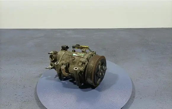 Peugeot 308 Air conditioning (A/C) compressor (pump) 9671216280