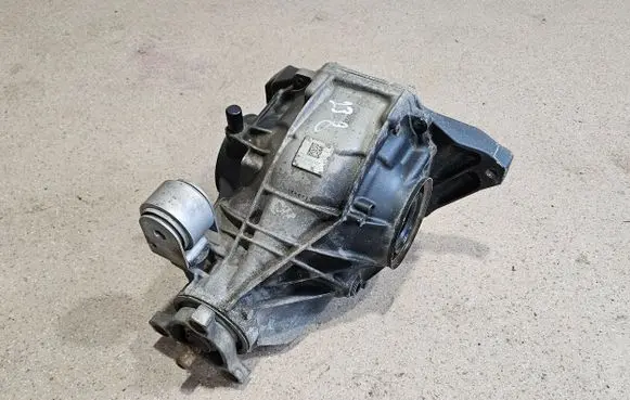 Mercedes-Benz E W238 Rear differential A2133503907 A2133510008