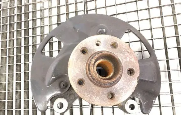 Volkswagen Crafter Front wheel hub spindle knuckle 2N0615311