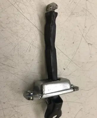 Hyundai i20 (BC3 BI3) Rear door check strap stopper